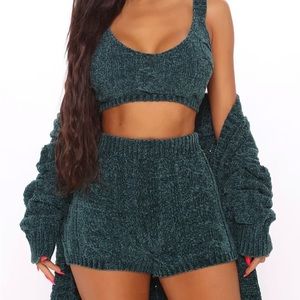 Three piece fashion nova set!